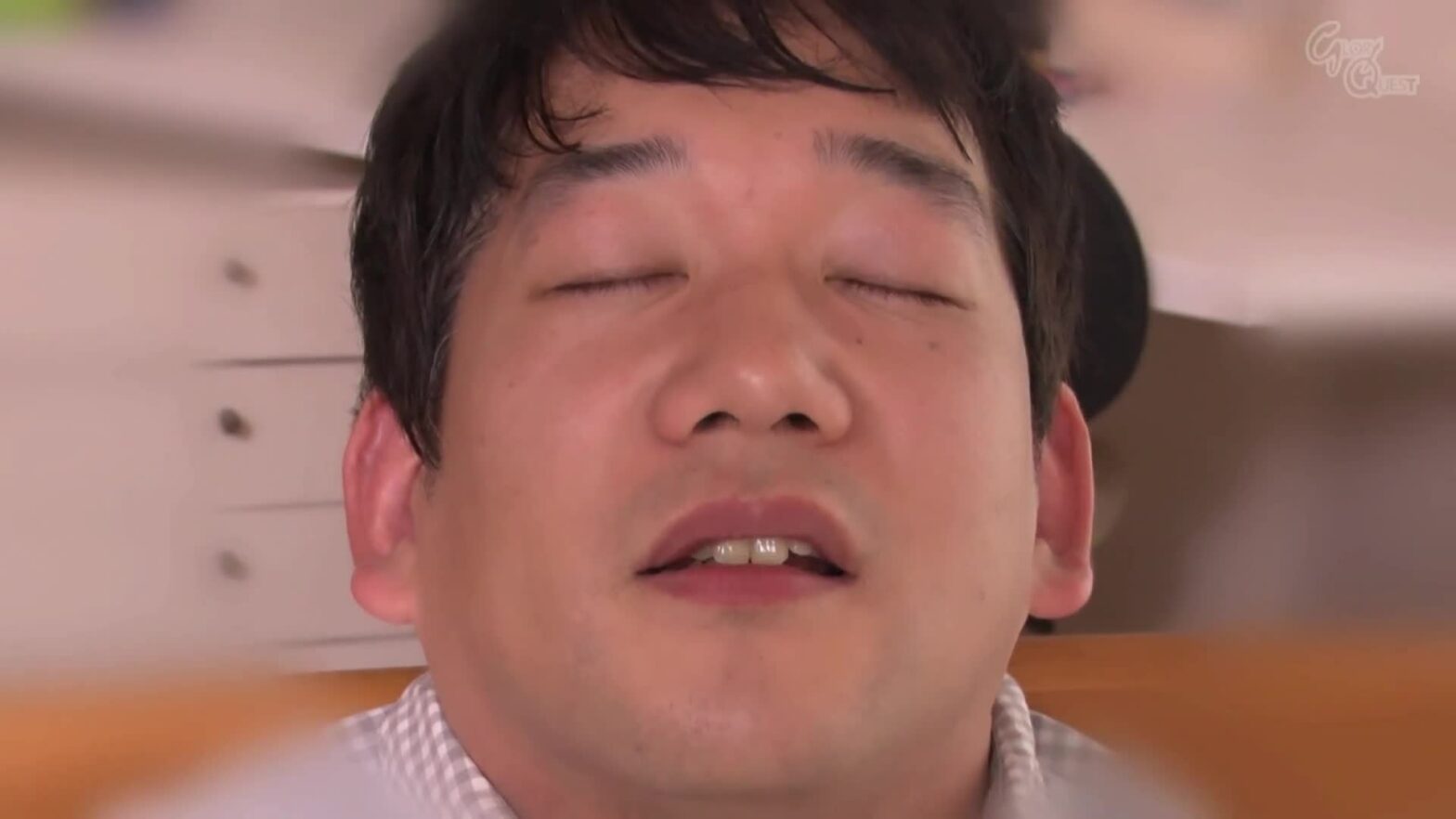 Xxx cô nàng cạnh nhà dâm dục phòng bên