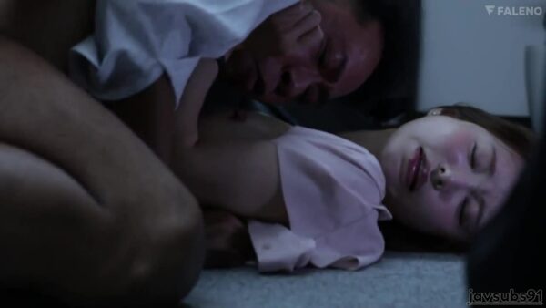 Một ngày tồi tệ của cô thư ký bị cưỡng dâm đến 4 lần ở công ty