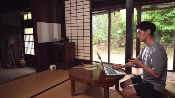 Chuyến về quê khó quên khi bí mật xoạc với em họ suốt cả ngày